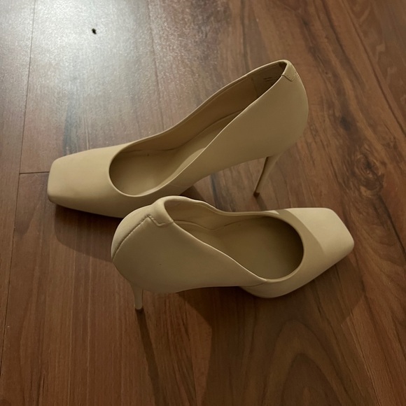 Aldo Heels - Picture 4 of 5